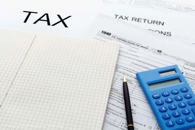 疫情無法回美國，可以申請延期報稅！